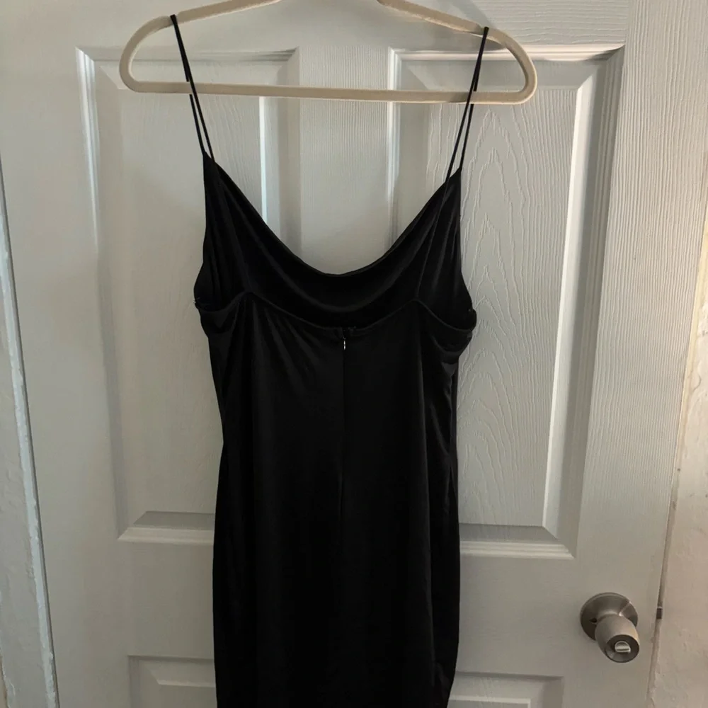 Windsor Elegant Black Draped Backless Dress - Picture 2 of 4